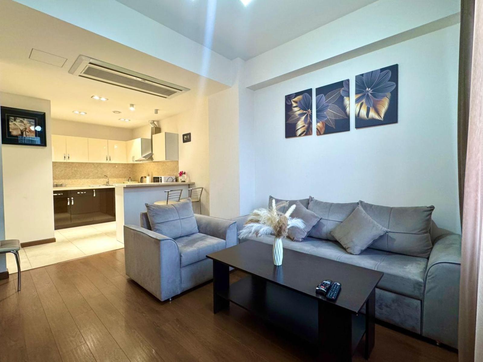 Ns Apartments In Yerevan City Centre Exterior photo